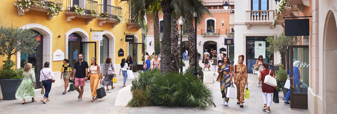 La Roca Village - The ultimate luxury shopping destination in Spain!