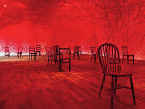 Exposition Chiharu Shiota. Fils de Mémoire - Fondation Antoni Tàpies
