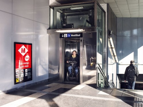 estación de metro adaptada