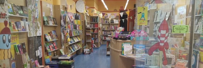 Intérieur librairie Al·lots