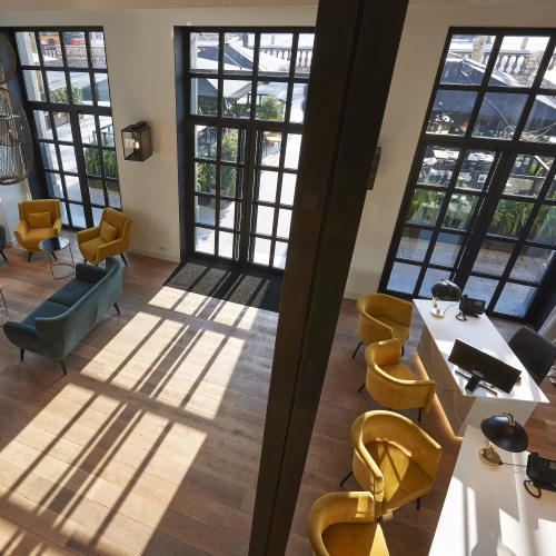 Serras Hotel
